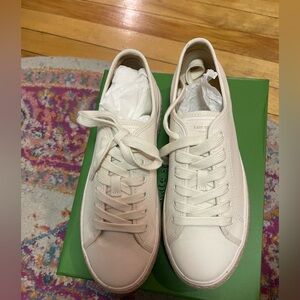 Brand new Kate spade Taylor sneaker